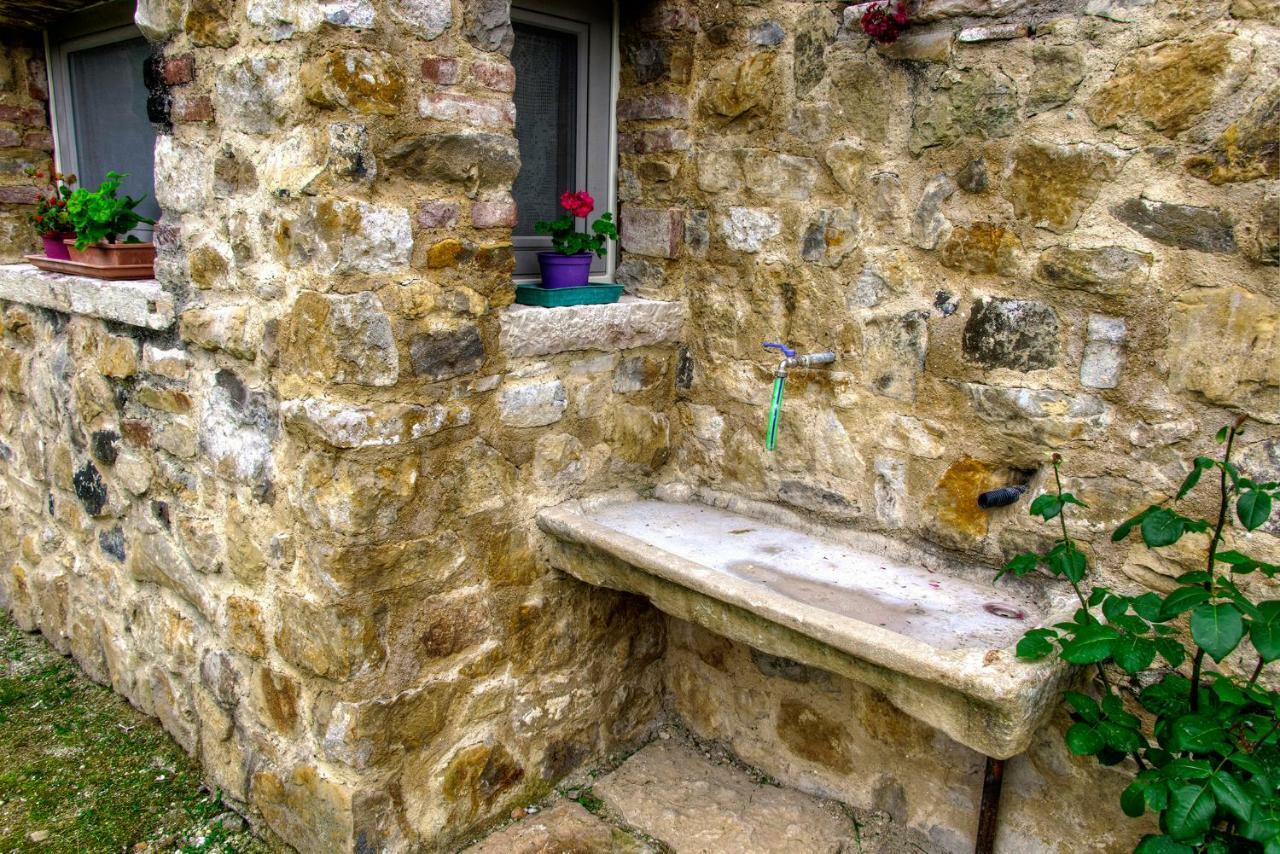 Agriturismo "Antico Borgo" Маростіка Екстер'єр фото